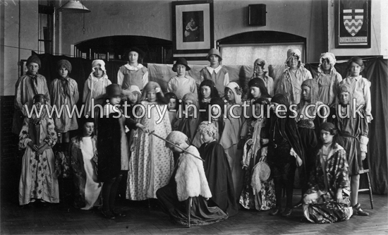 School Play Photo, Enfield Road Girls School, Hackney. c.1910.